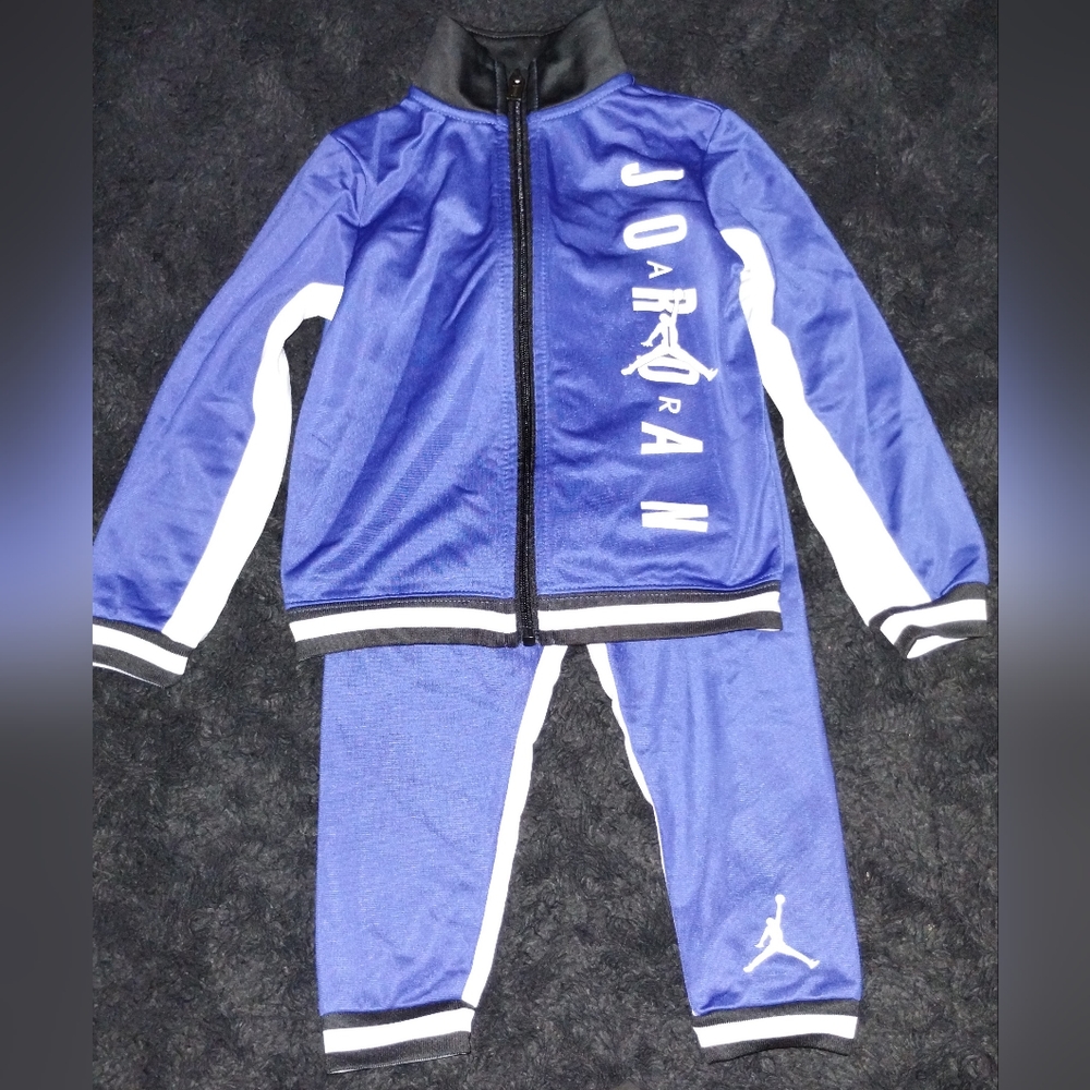Jordan track suit 3T